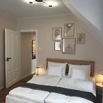The Secret Garden - B&B 케츨리
