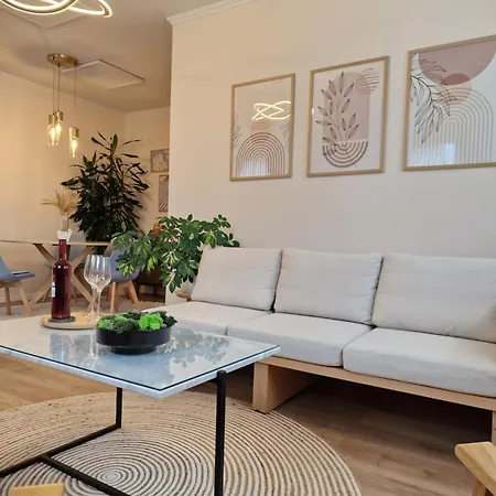 The Secret Garden - Bed & Breakfast