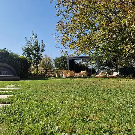 Bed & Breakfast The Secret Garden -