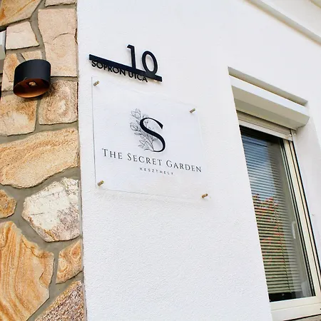 Bed & Breakfast The Secret Garden - 4*